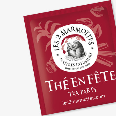 Thé de Noël les 2 Marmottes : thé noir bio, écorces de cacao, orange, cannelle et autres épices. Edition limitée pour les fêtes.