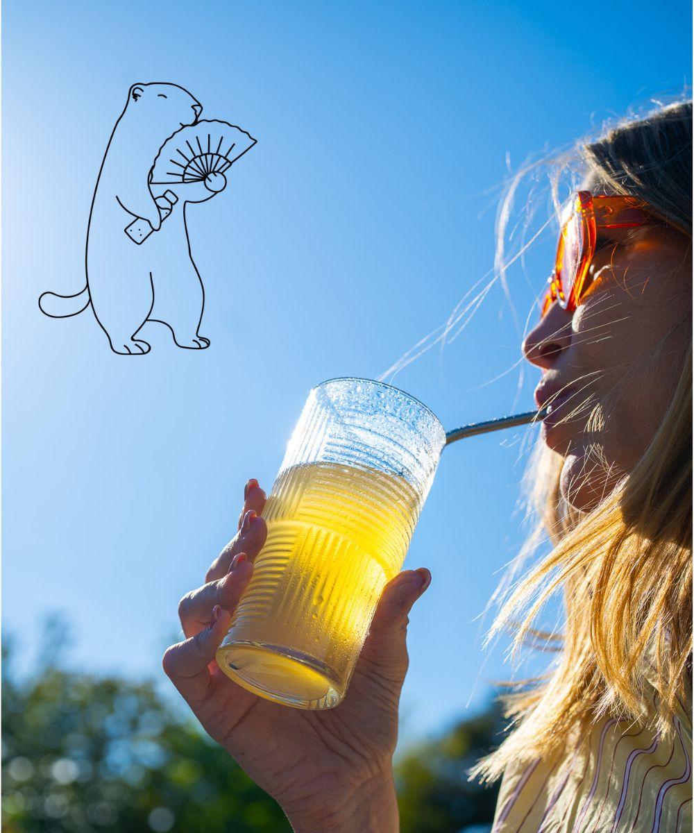 Boire de la tisane contribue à bien s'hydrater