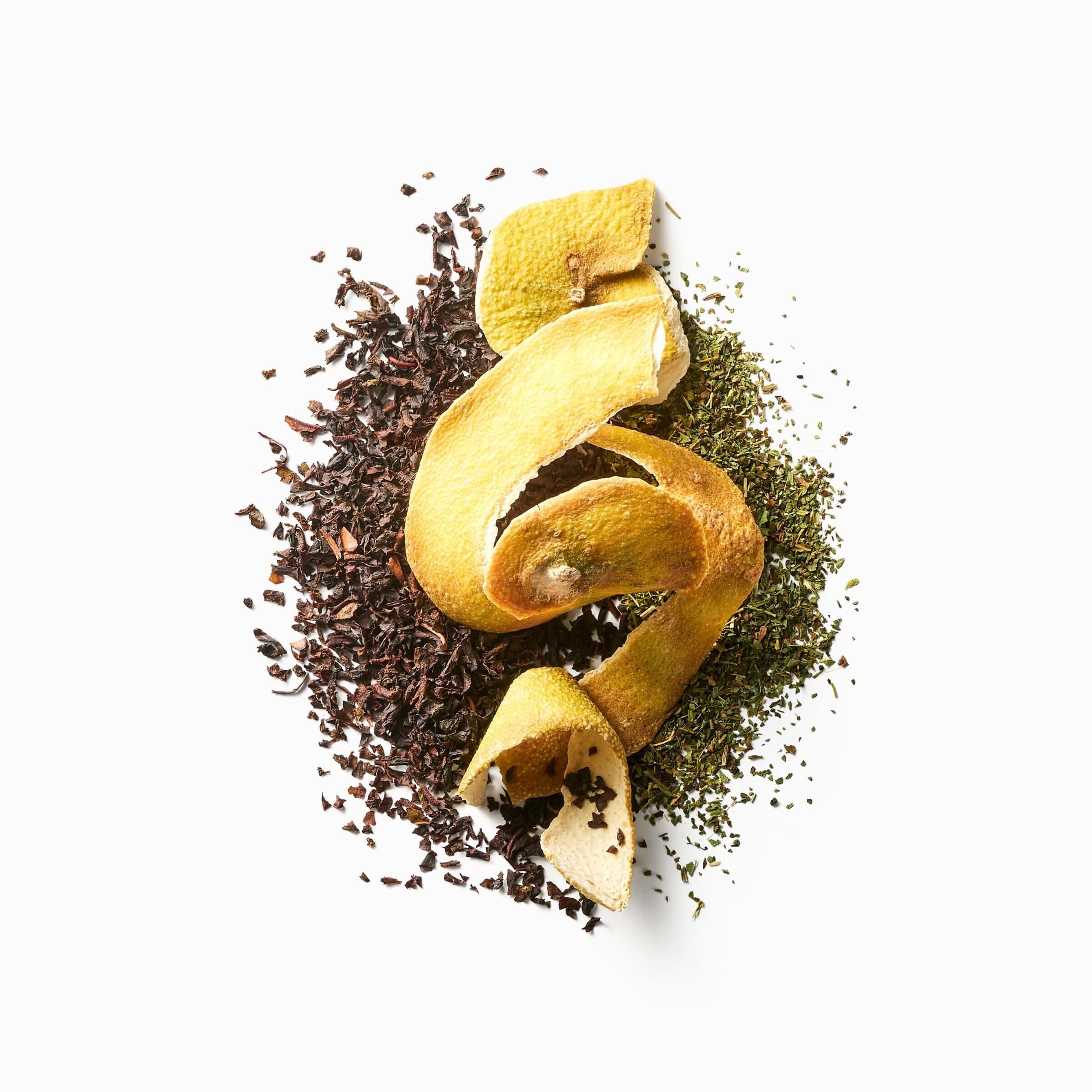 Ce thé earl grey est fabriqué avec du zeste de bergamote, de la cardamome et de la feuille de stévia