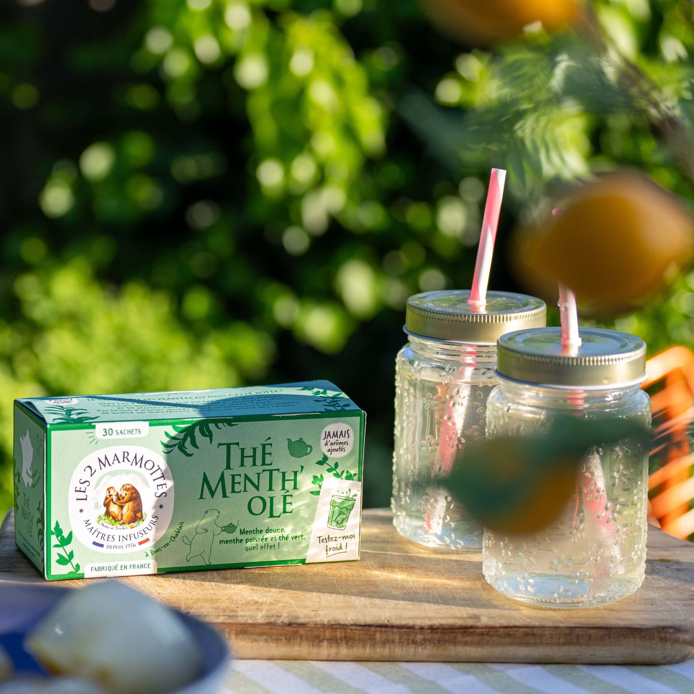 Utilisez Thé Mentholé pour faire un thé glacé à la menthe maison : menthe douce, menthe poivrée, thé vert bio.