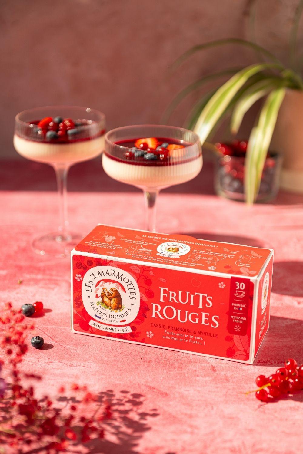 La tisane aux fruits rouges peut être utilisée pour aromatiser naturellement une panna cotta ou une crème dessert